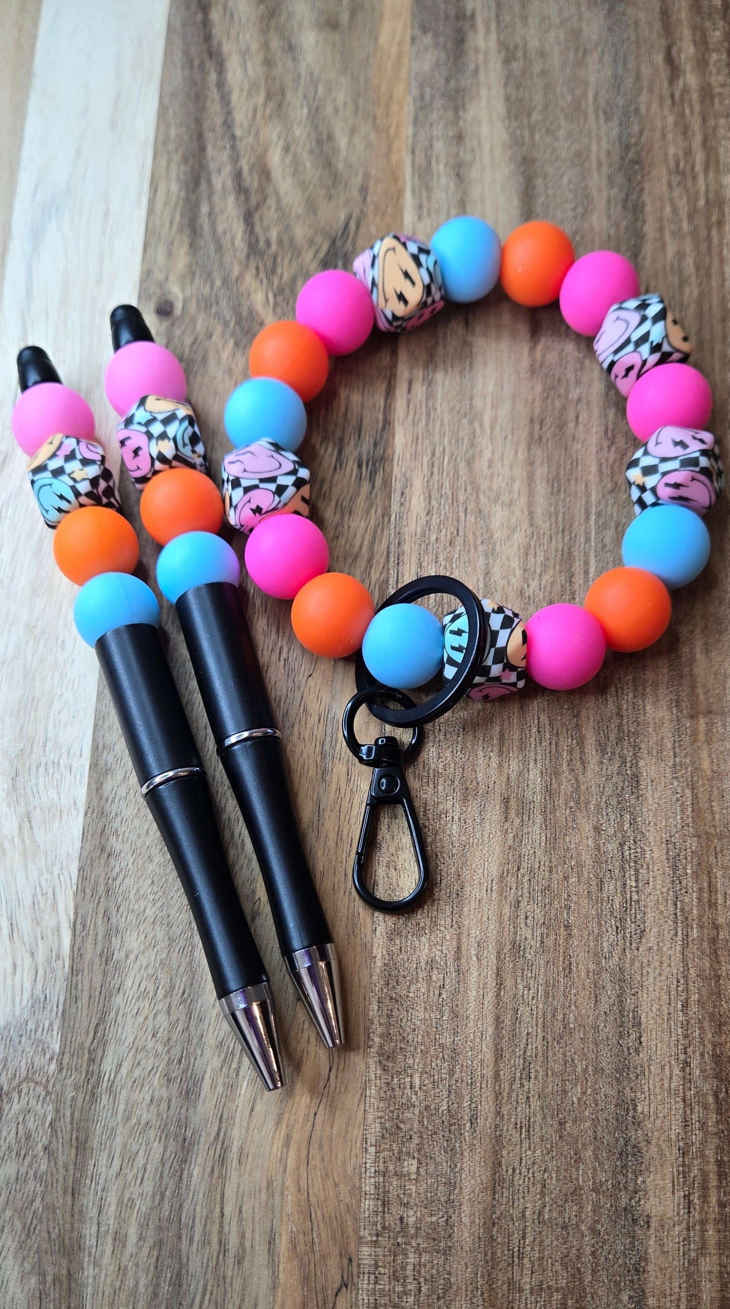 Bright Smiley Checkered Pens