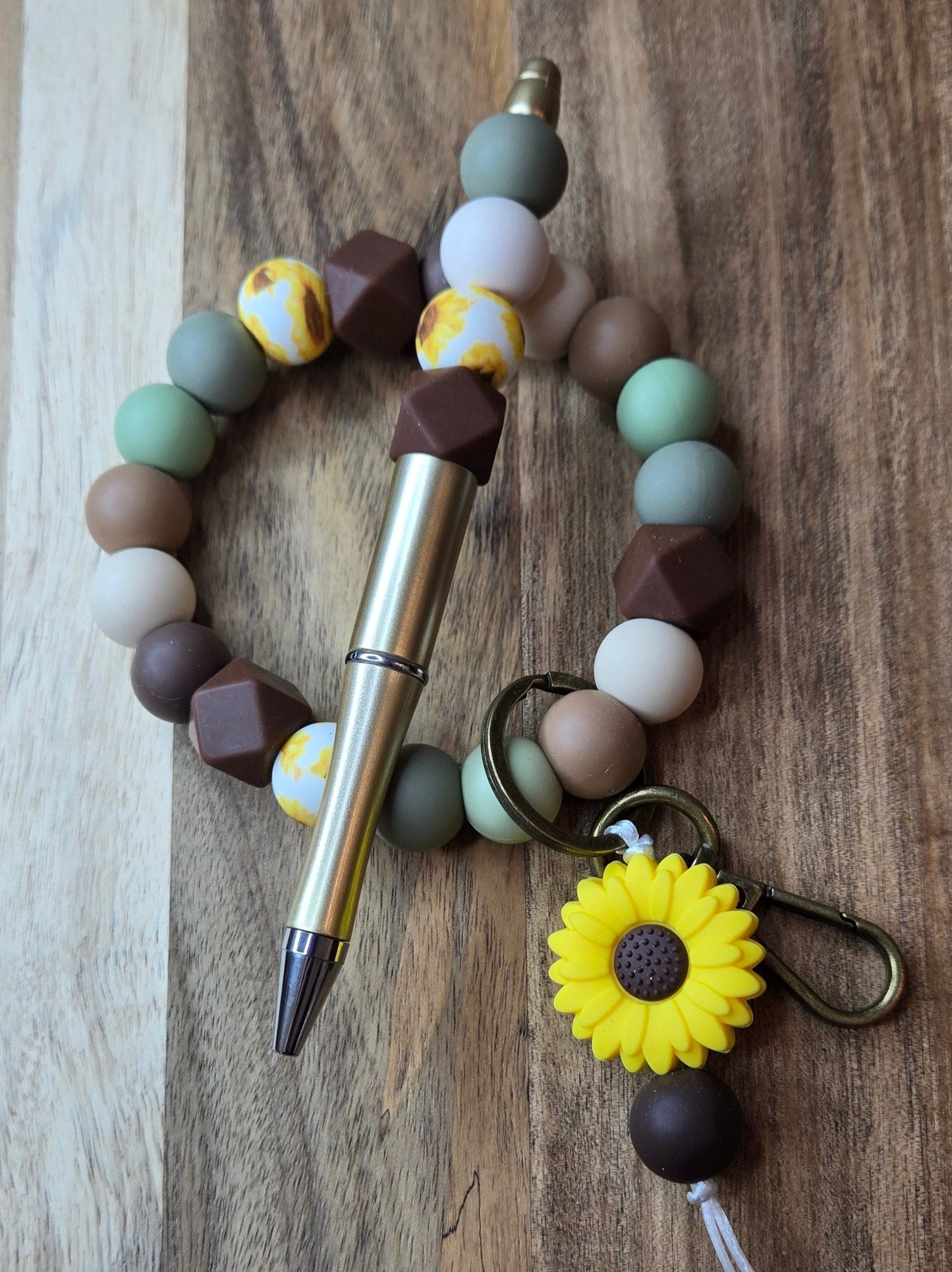 Brown/Greens with Yellow Daisy Pen