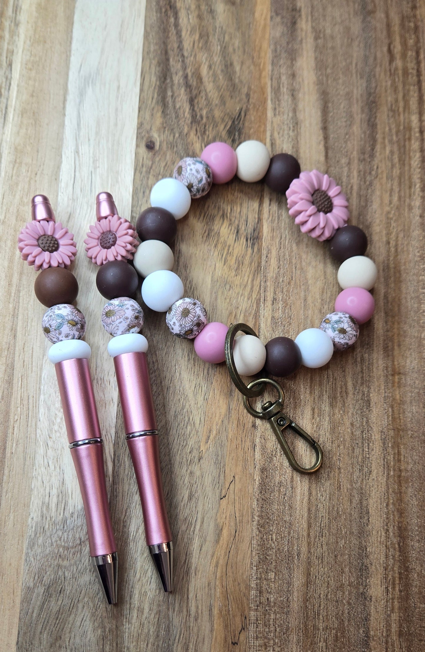 Tans & Pinks with Dark Pink Daisy Pens
