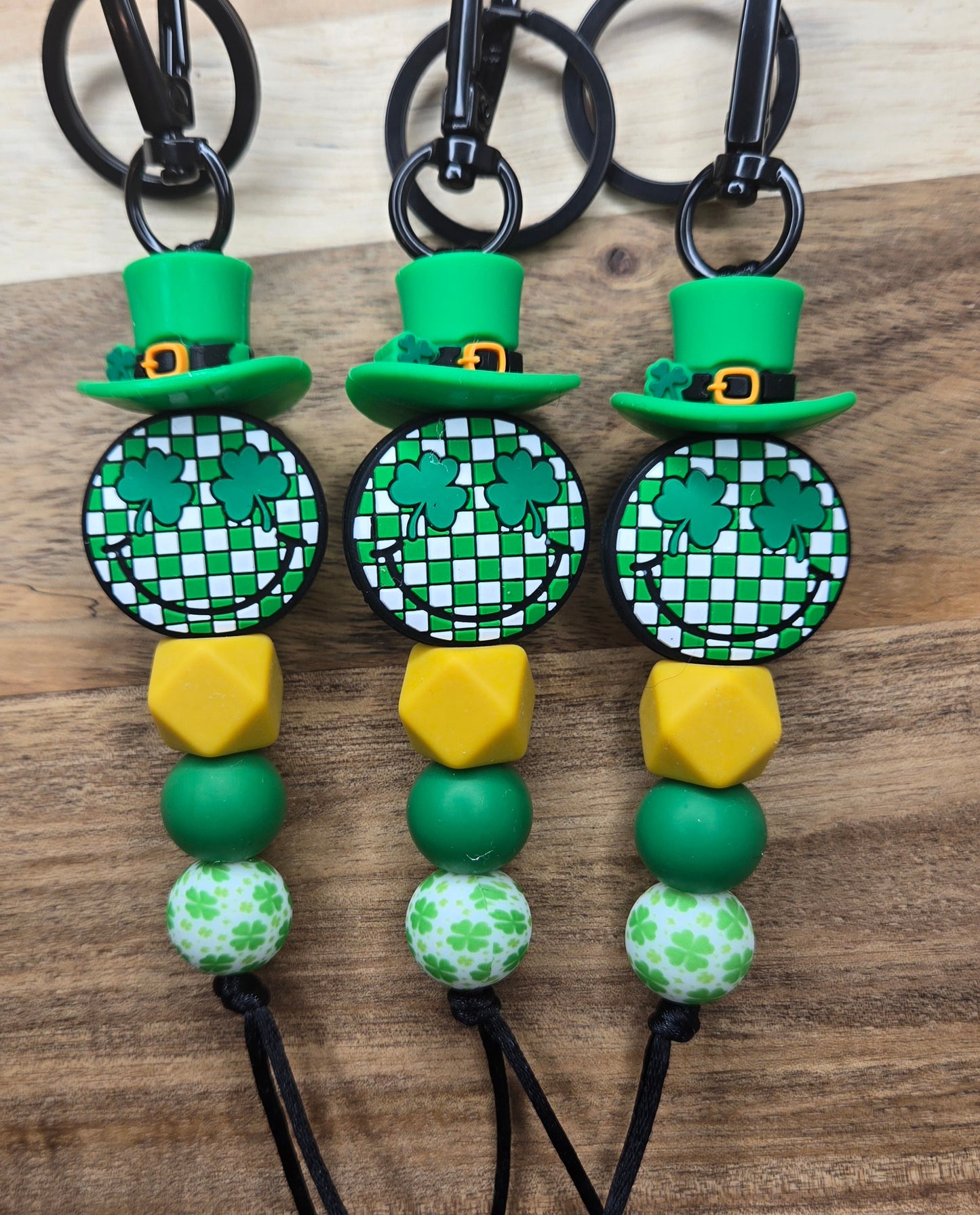 Shamrock Smile & Leprechaun Hat Keychain