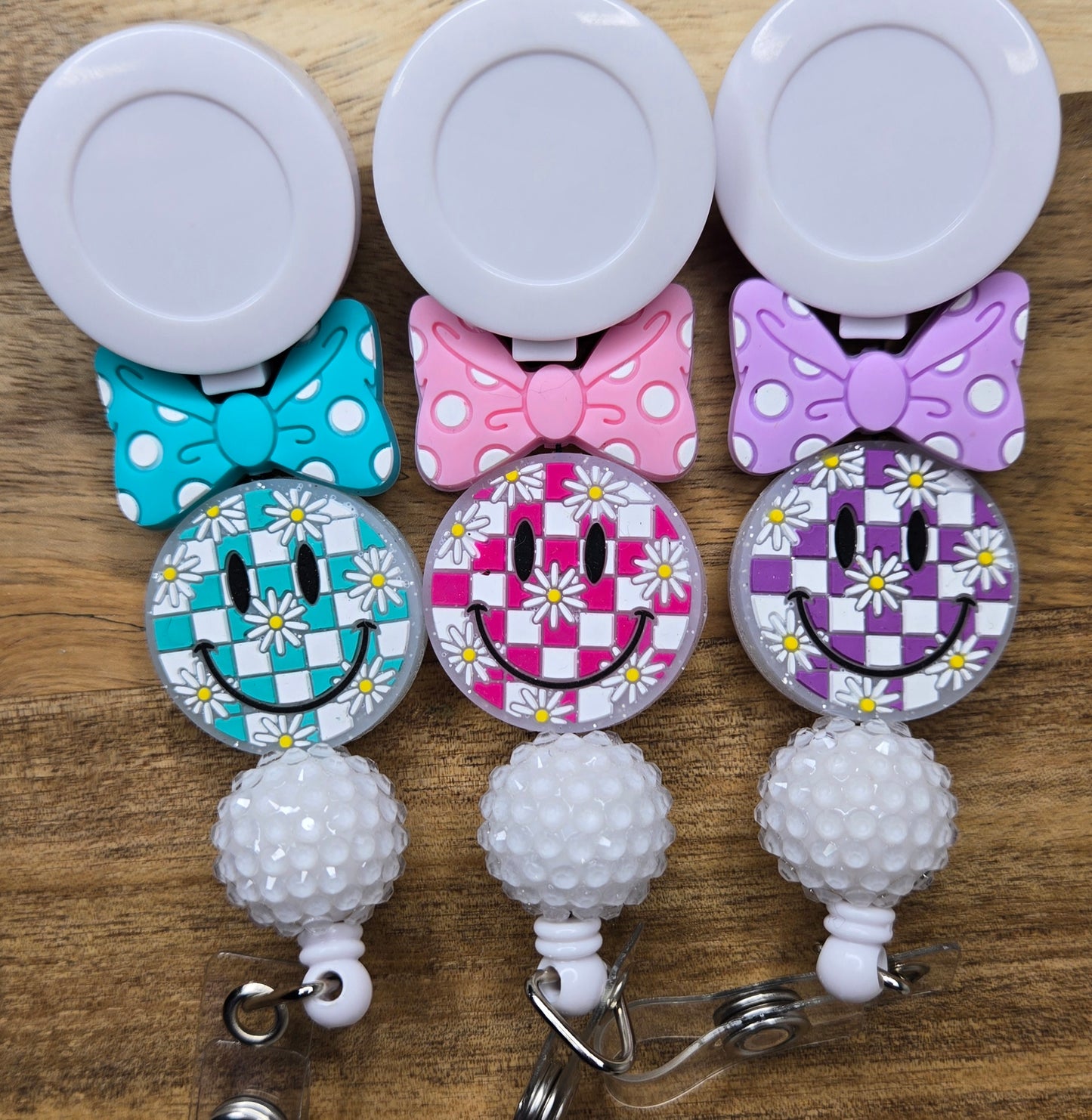 Daisy Checkered Smiles