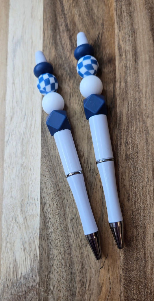 Cyan Checkered White Daisy Pen