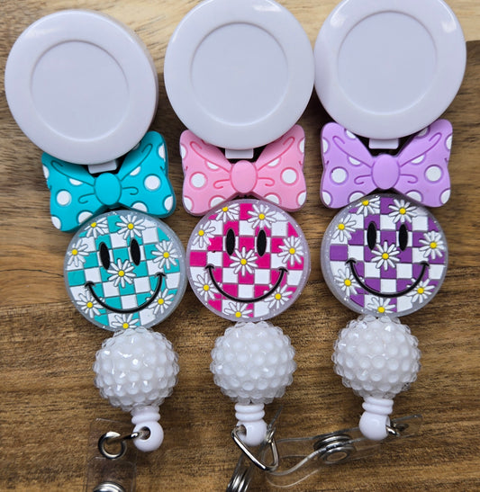Daisy Checkered Smiles